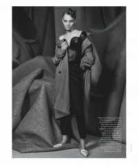 VITTORIA CERETTI in Vogue Magazine, Australia February 2020 фото №1244895