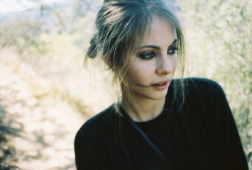 Willa Holland фото №222702