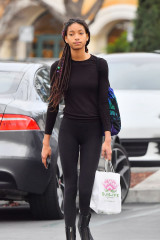 Willow Smith Out and About in Calabasas 03/16/2018 фото №1054922