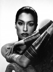 Yasmeen Ghauri ~ Gianfranco Ferre SS 1993 catalogue by Gian Paolo Barbieri фото №1391383
