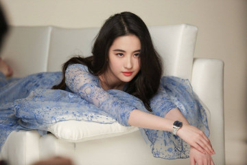 Yifei Liu фото №1157601