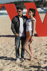 Zac Efron – “Baywatch ” Photo Call at Bondi Beach in Sydney  фото №966735