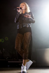 Zara Larsson PERFORMING AT LISEBERG фото №951929