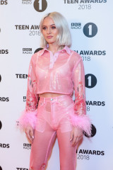 Zara Larsson - BBC Radio 1 Teen Awards in London 10/21/2018 фото №1111039
