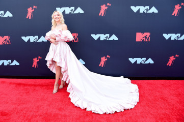 Zara Larsson – MTV VMA in Newark, NJ 08/26/2019 фото №1214669