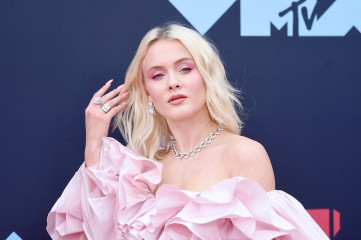 Zara Larsson – MTV VMA in Newark, NJ 08/26/2019 фото №1214666
