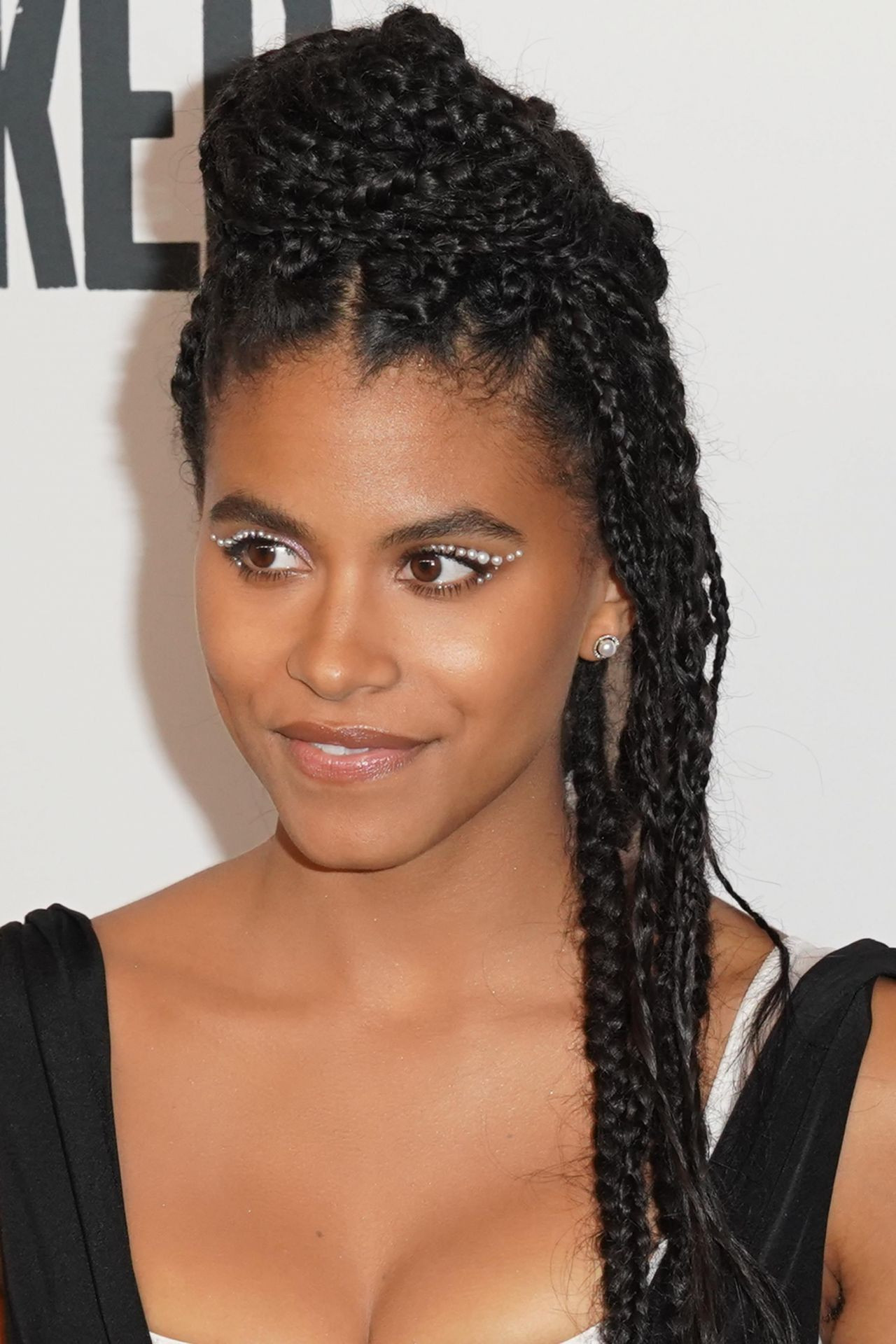 Зази Битц (Zazie Beetz)