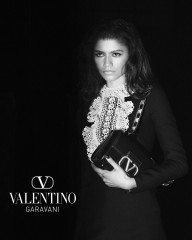 Zendaya by David Sims for Valentino FW 2021-2022 Act Collection (LA 04/17/2021) фото №1316234