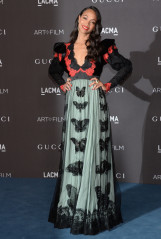 Zoe Saldana - LACMA Art + Film Gala in Los Angeles 11/02/2019 фото №1230655