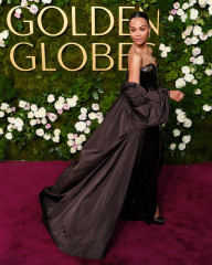 Zoe Saldana – Golden Globe Awards 2025 фото №1409986