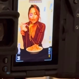 Christine Teigen инстаграм фото