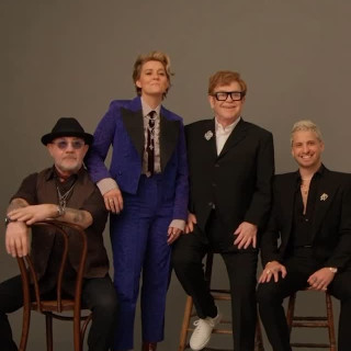 Elton John инстаграм фото