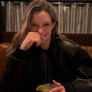 Josephine Skriver инстаграм фото