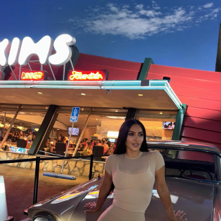 Kim Kardashian инстаграм фото