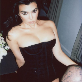 Kourtney Kardashian инстаграм фото