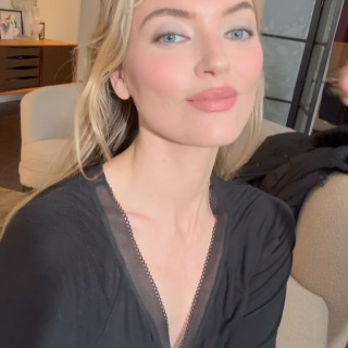 Martha Hunt инстаграм фото