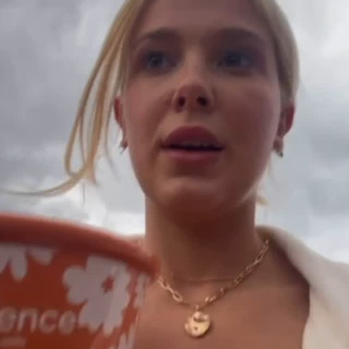 Millie Bobby Brown инстаграм фото