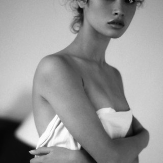 Olga Kurylenko инстаграм фото