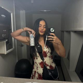 Vanessa Hudgens инстаграм фото