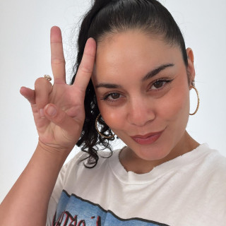 Vanessa Hudgens инстаграм фото
