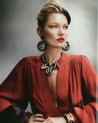 Фото 17212 к новости Кейт Мосс для Vogue UK (Август 2011)