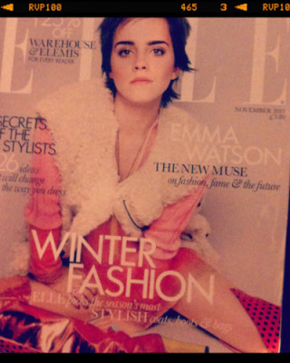 Фото 18716 к новости Эмма Уотсон в журнале Elle UK. Ноябрь 2011
