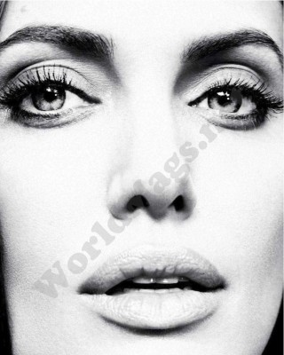 Фото 19932 к новости Анджелина Джоли в журнале Marie Claire