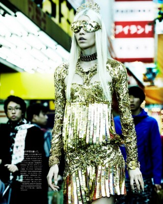 Бразильская модель Алина Вебер в японском Vogue