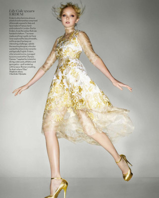 Модели в золоте специально для британского Vogue