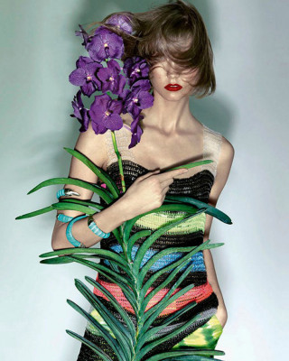 Фото 33010 к новости Экзотика Карли Клосс для бразильского Vogue