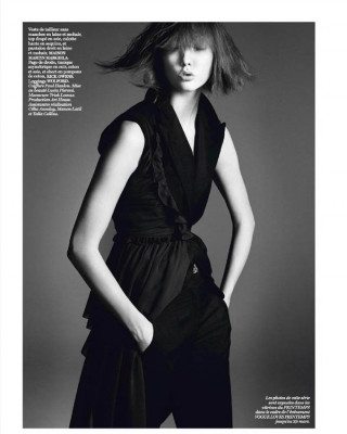 Фото 35040 к новости Карли Клосс в парижском Vogue 