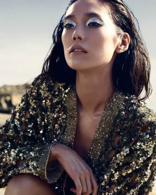 Фото 36662 к новости Тао Окамото в китайском Vogue