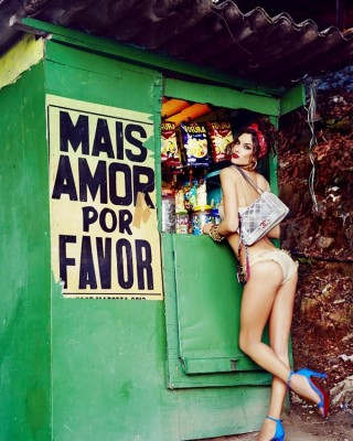 Фото 37427 к новости Алессандра Амбросио в бразильском Vogue
