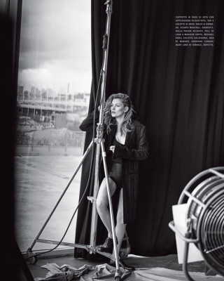 Фото 39449 к новости Кейт Мосс в итальянском Vogue