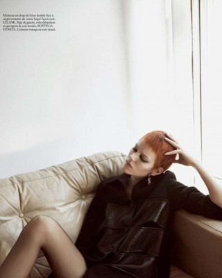 Фото 41391 к новости Фрейя Беха Эриксен в парижском Vogue
