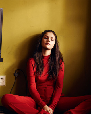 Фото 45761 к новости Селена Гомес на страницах британского InStyle