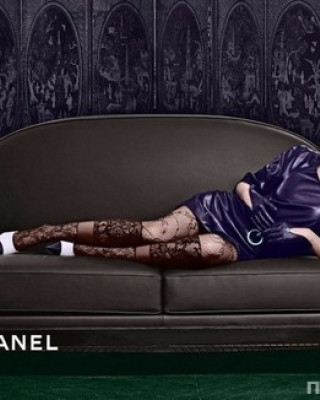Фото 48677 к новости Кристен Стюарт в новой фотосессии для Chanel