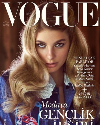 Фото 52135 к новости Эффектная Камила Морроне в турецком Vogue