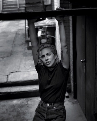 Фото 52353 к новости Леди Гага в журнале The New York Times Style