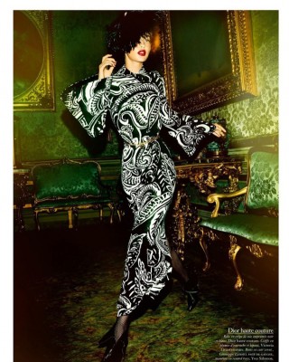 Фото 52741 к новости Джиджи Хадид в парижском Vogue