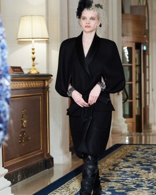 Фото 53795 к новости Лили-Роуз Депп и другие в показе Модного дома Chanel