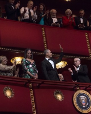президент и первая леди США стали почетными гостями церемонии
