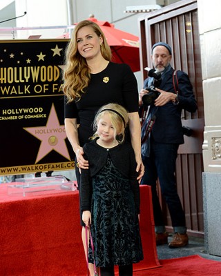 Фото 54667 к новости На «Аллее славы» в Голливуде появилась звезда Эми Адамс