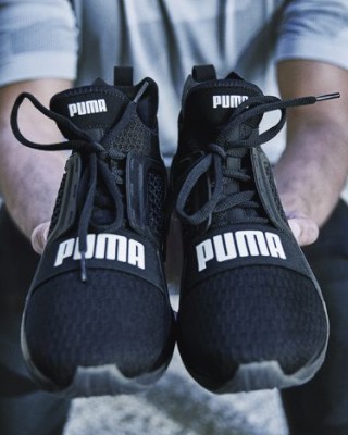 Фото 55294 к новости Weeknd представил новые кроссовки Puma 