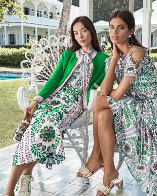 Фото 56902 к новости Топ-модели в рекламе Tory Burch 