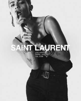 Фото 61819 к новости Летиция Каста и Зои Кравиц специально для Saint Laurent 