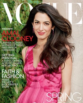 Фото 65062 к новости Амаль Клуни стала героиней Vogue