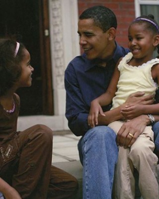 Барак Обама с дочками