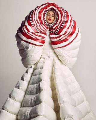 Фото 70847 к новости Ким Кардашьян украсила три обложки японского Vogue