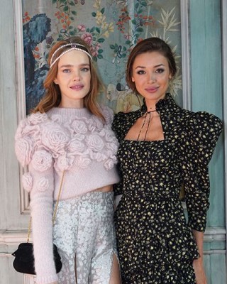 Фото 71553 к новости Модный показ кутюрье Ulyana Sergeenko в рамках недели высокой моды в Париже
